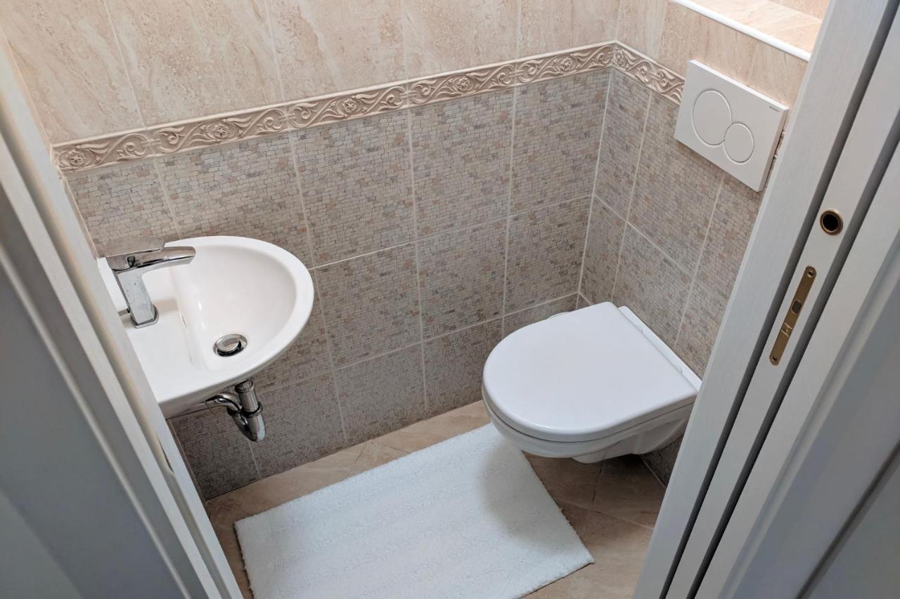 Apartment Apartman 4 - Krc *